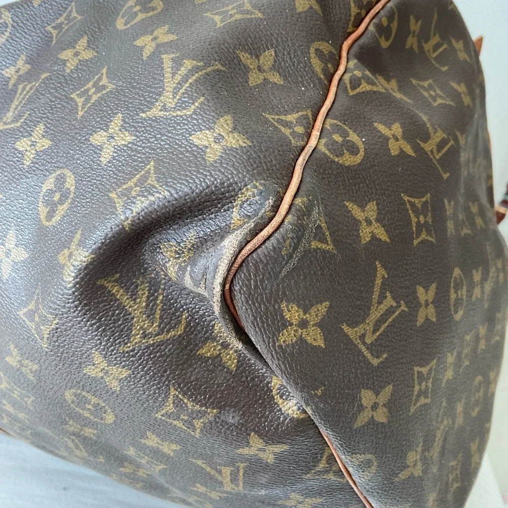 Authentic Louis Vuitton Keepall 55 Monogram Duffle Travel Bag Vintage